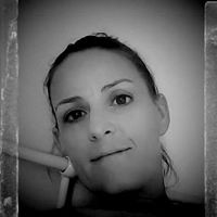 Tracey Rowe Photo 9