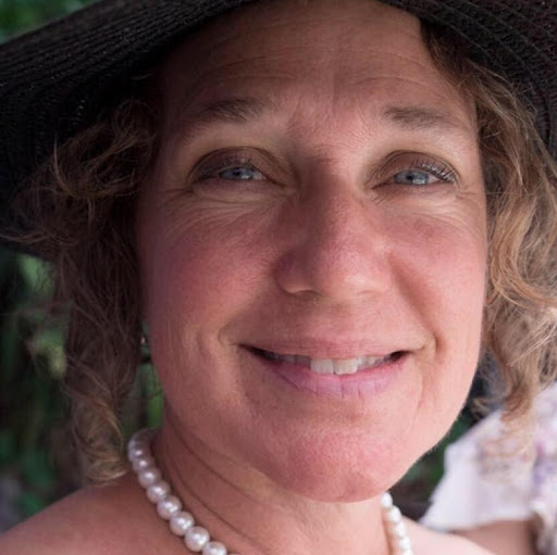 Julie Barr Photo 31