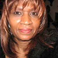 Loretta Booker Photo 18