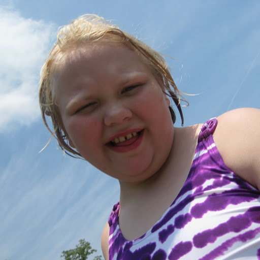 Hannah Martin Photo 31