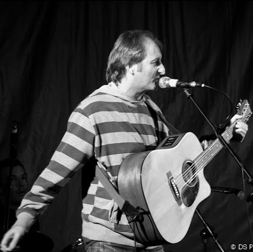 Alan Dunne Photo 6