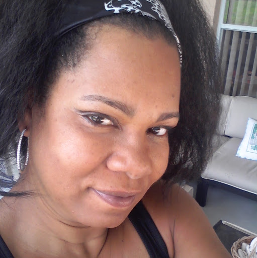 Linda Britt Photo 14