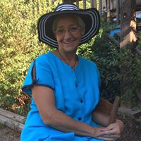 Sheila Bradley Photo 27