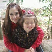 Elisa Cuellar Photo 10