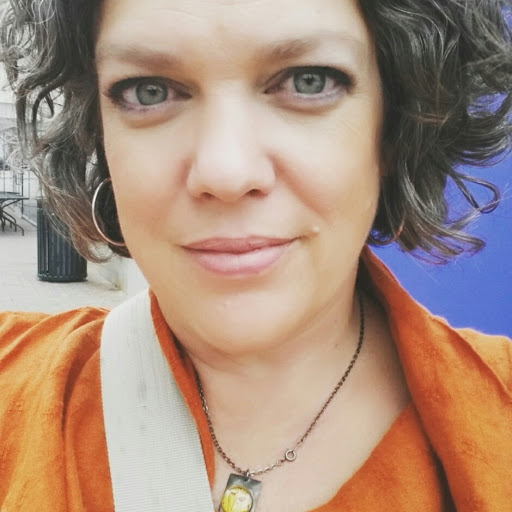 Carrie Avery Photo 2