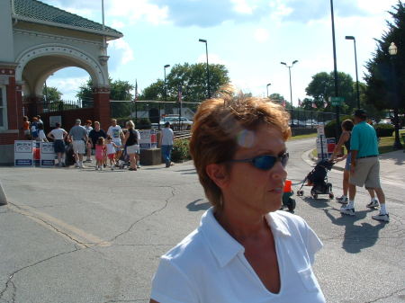 Holly Robinson Photo 4