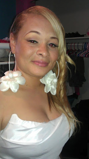 Alexandria Walker Photo 30