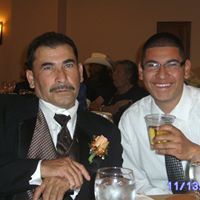 Hector Fuentes Photo 28