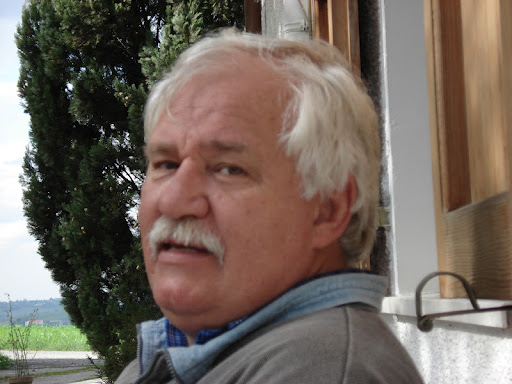 Robin Day Photo 34