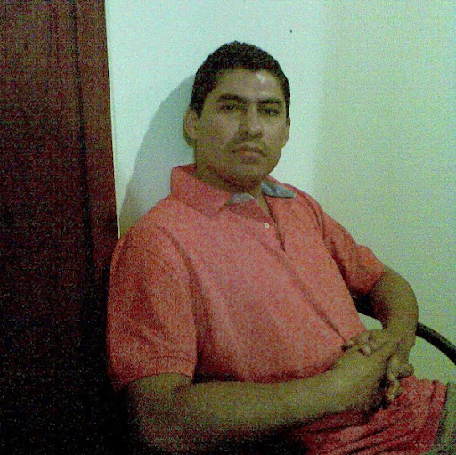 Randall Fernandez Photo 10
