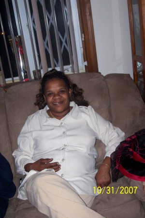 Elaine Ellis Photo 5