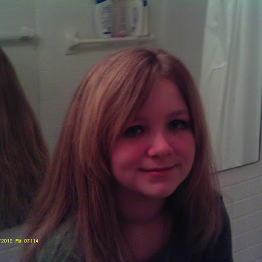 Alyssa Andrews Photo 41