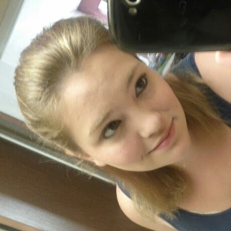 Stephanie Stephenson Photo 11