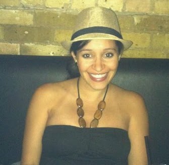 Maria Cook Photo 6