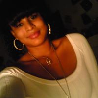 Stephanie Macedo Photo 9