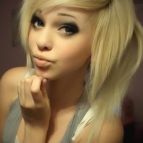 Cassie Hendricks Photo 21