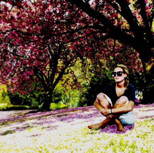 Emily Weber Photo 30