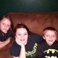 Michelle Liles Photo 18