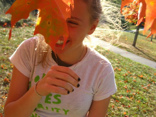 Julie Thompson Photo 35