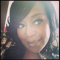 Tori Watts Photo 9