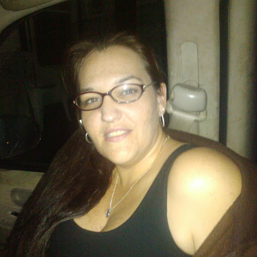 Michelle Fletcher Photo 16