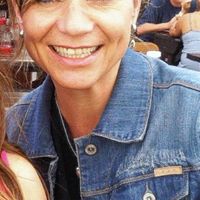 Stephanie Carter Photo 27