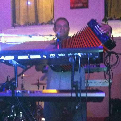 Daniel Rodriquez Photo 10