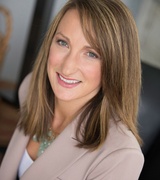 Emily Roberts Photo 4