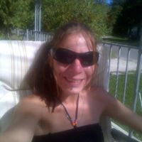 Lisa Arnold Photo 5