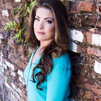 Heather Womack Photo 13