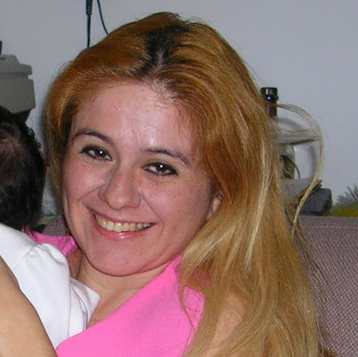Elizabeth Reyna Photo 6