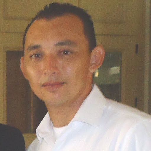 Edgar Gonzalez Photo 34