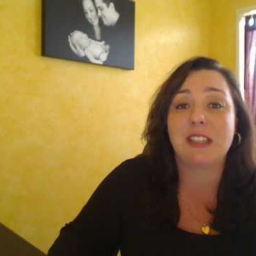 Melissa Phelps Photo 33
