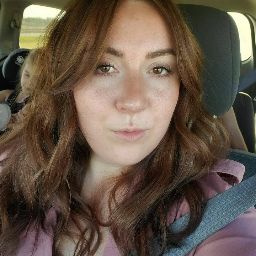 Danielle Mcdonald Photo 36