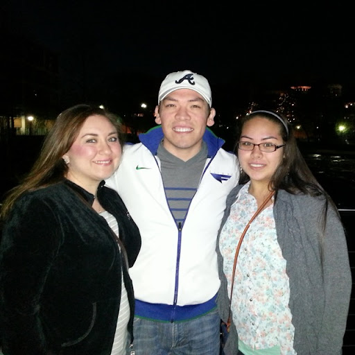 Josh Gonzalez Photo 21