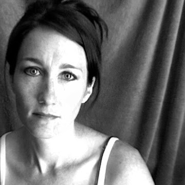 Jennifer Young Photo 55
