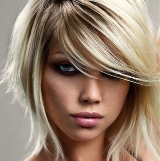 Kelly Ormsby Photo 17