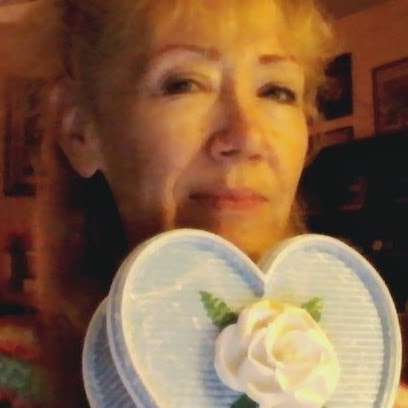 Linda Riddle Photo 33