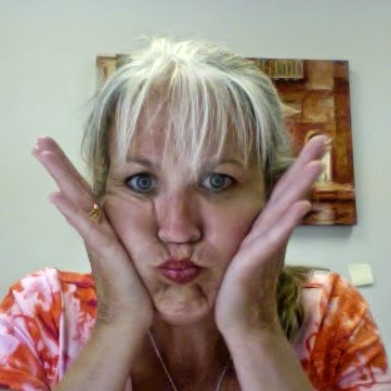 Paula Reeves Photo 21