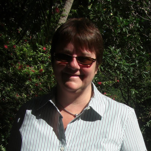Regina Young Photo 34