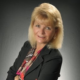 Nancy Taylor Photo 16