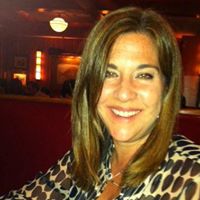 Elizabeth Stern Photo 46