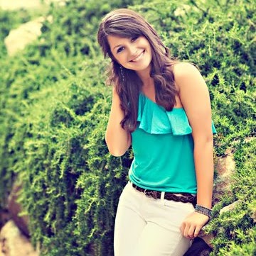 Amanda Fort Photo 31