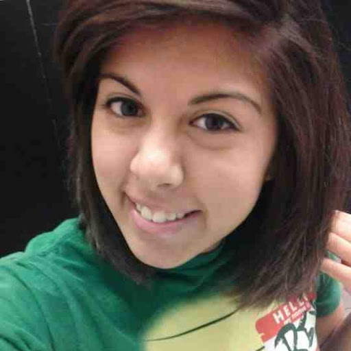 Andrea Garcia Photo 31
