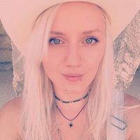 Anna Edmonds Photo 12