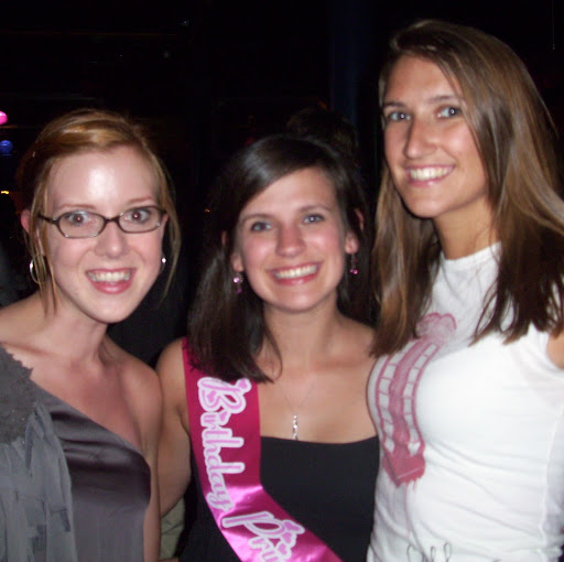 Amanda Laughlin Photo 27
