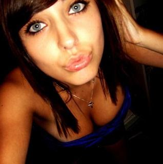 Samantha Andersen Photo 36