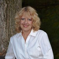 Michele Chynoweth Photo 4