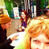 Robyn Hicks Photo 26