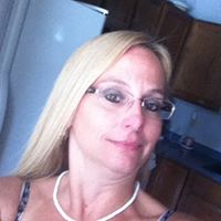 Naomi Lyons Photo 20